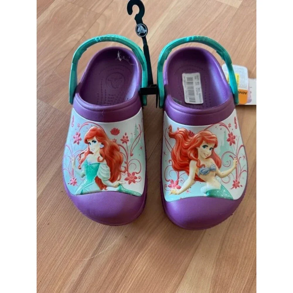 Crocs Disney Ariel NWT Sz j3